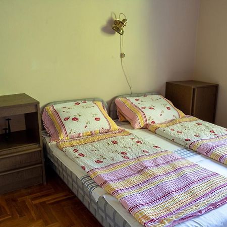 Pavai Apartman Гайдусобосло Екстер'єр фото